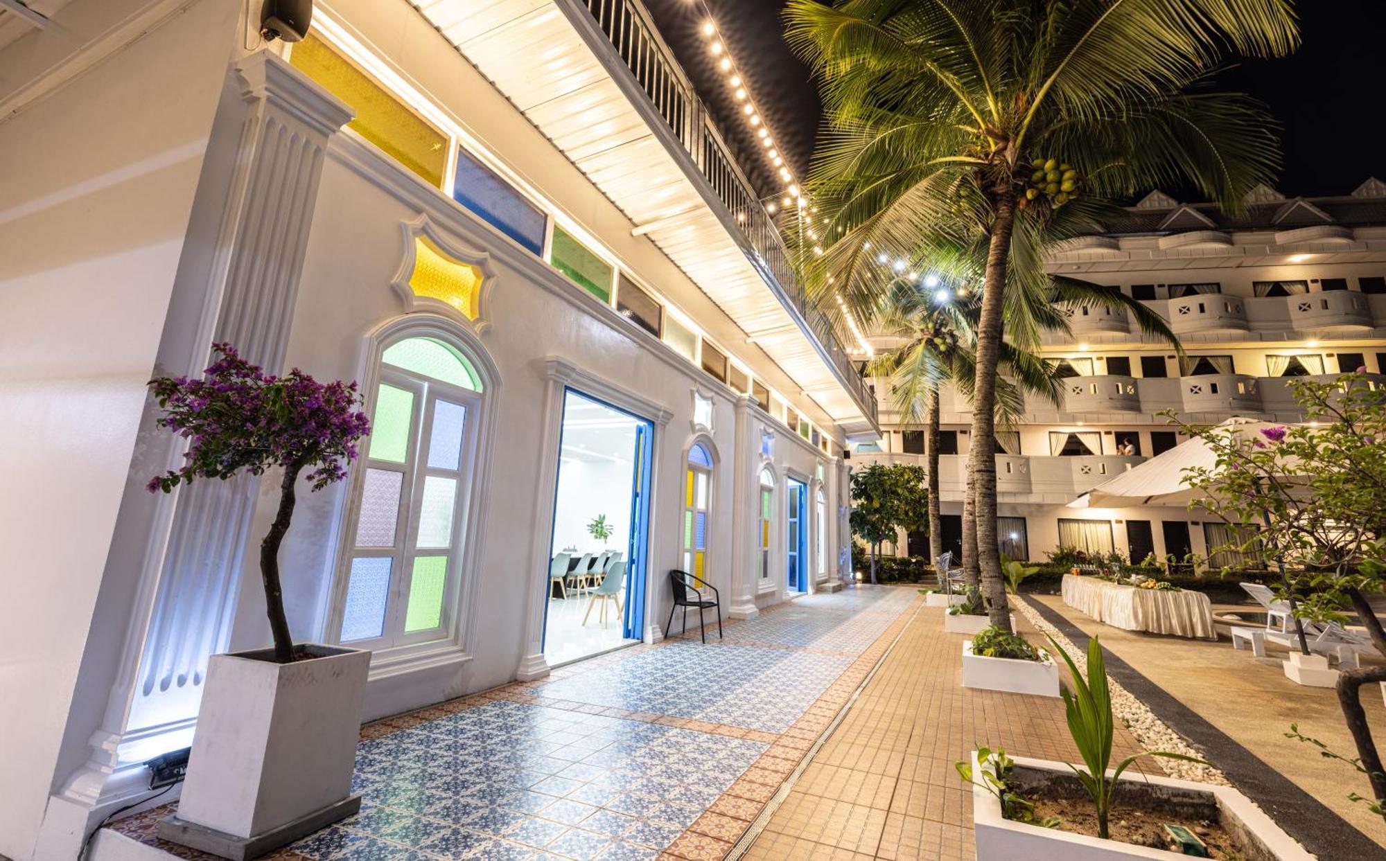 Blue Carina Hotel Phuket Ngoại thất bức ảnh