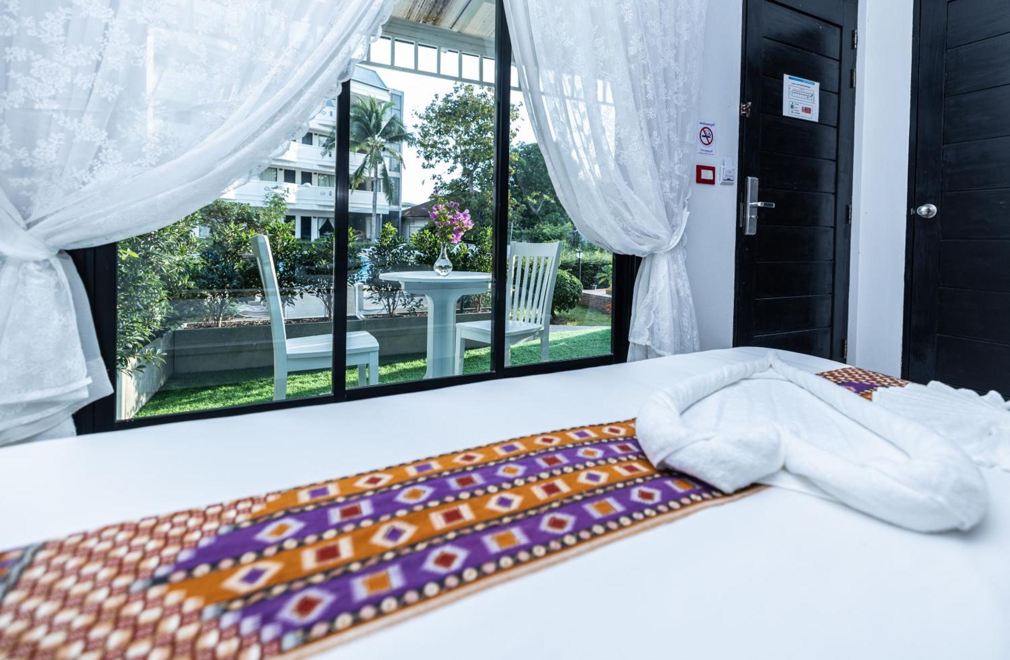 Blue Carina Hotel Phuket Ngoại thất bức ảnh