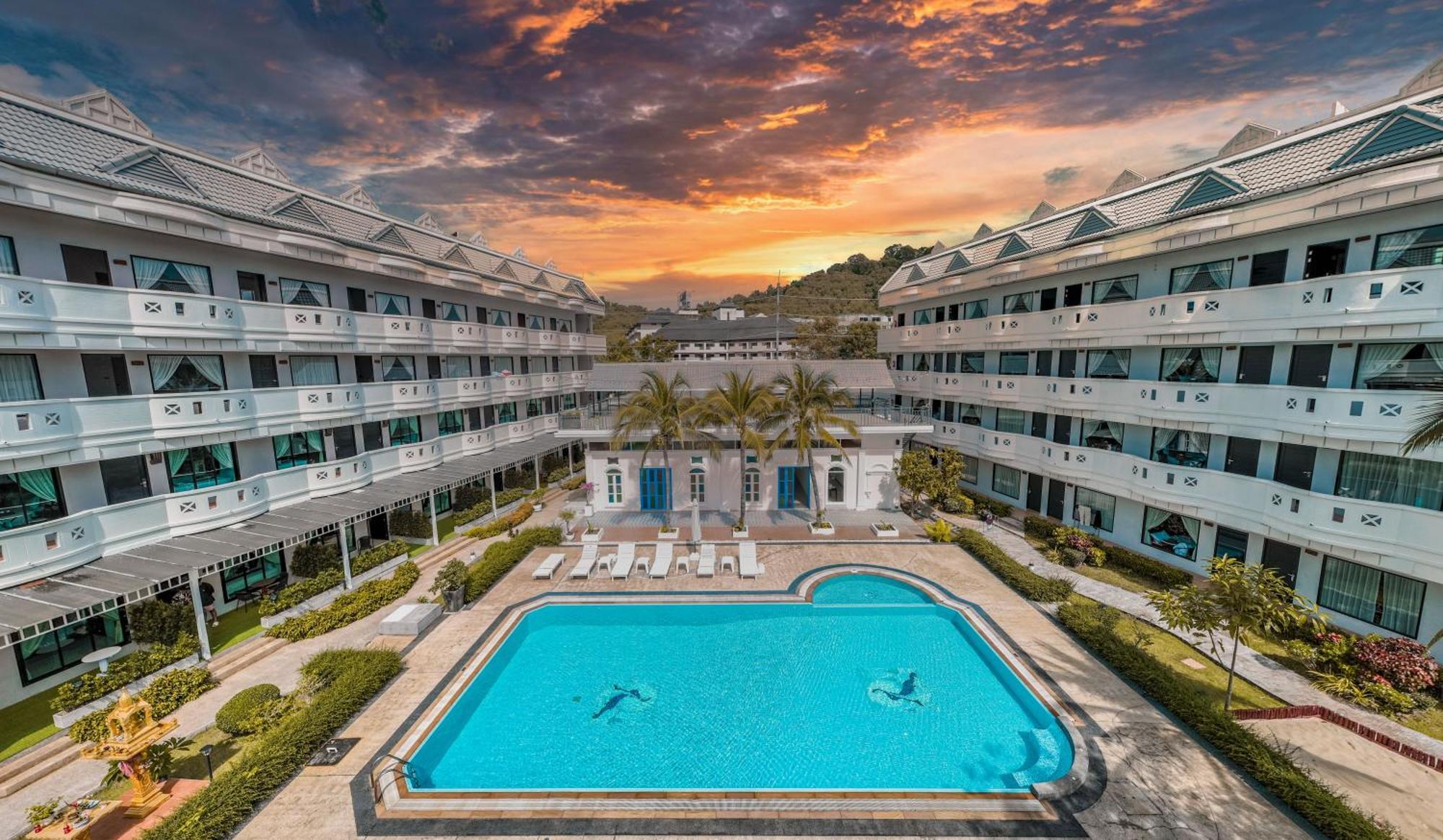 Blue Carina Hotel Phuket Ngoại thất bức ảnh
