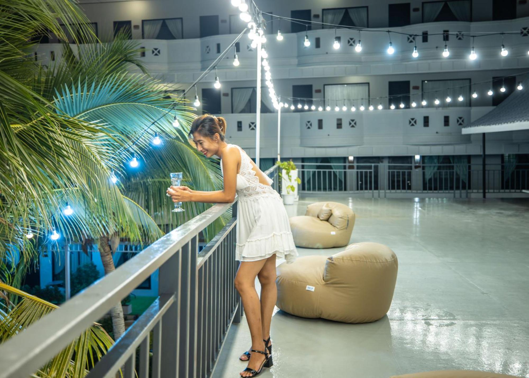 Blue Carina Hotel Phuket Ngoại thất bức ảnh