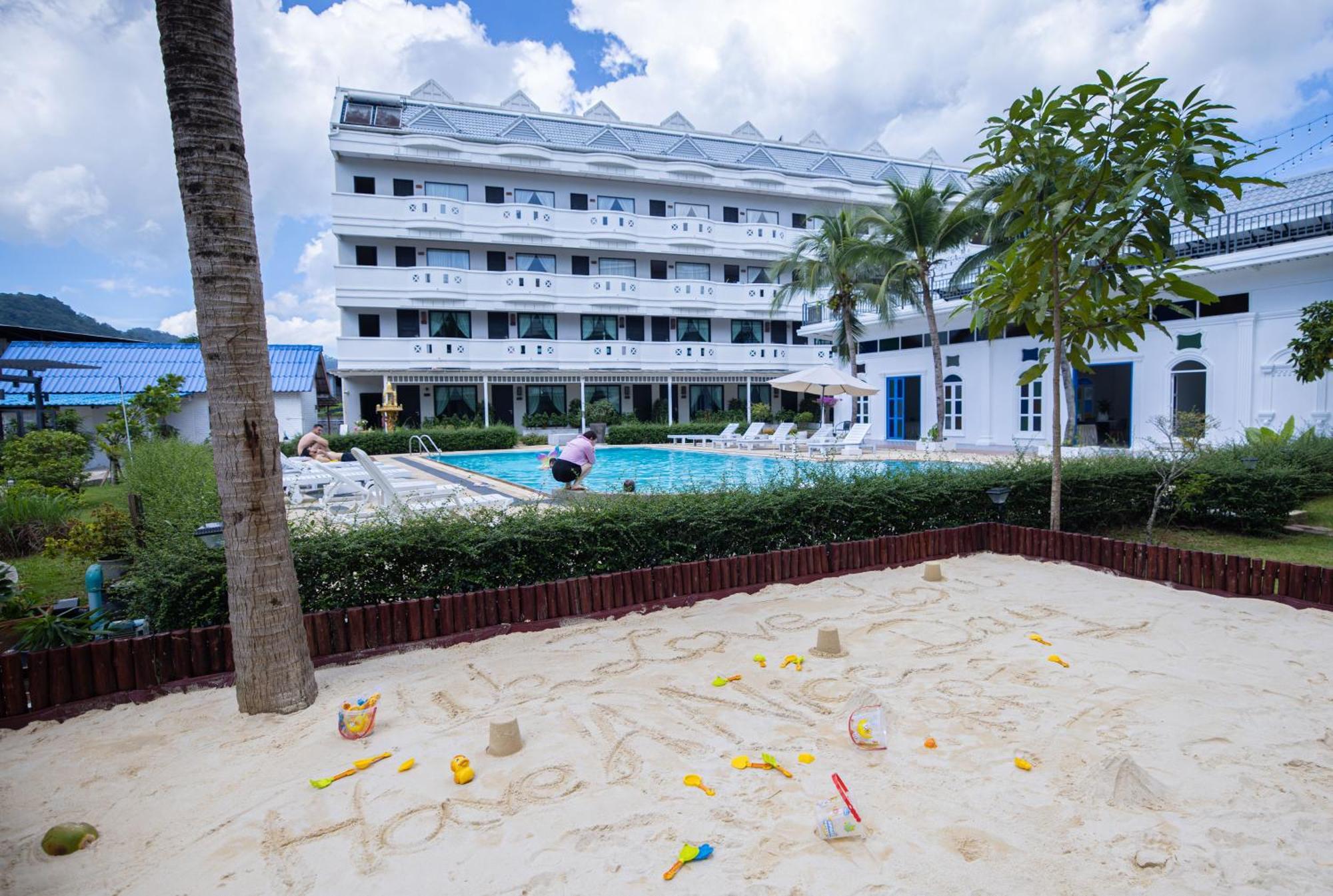 Blue Carina Hotel Phuket Ngoại thất bức ảnh