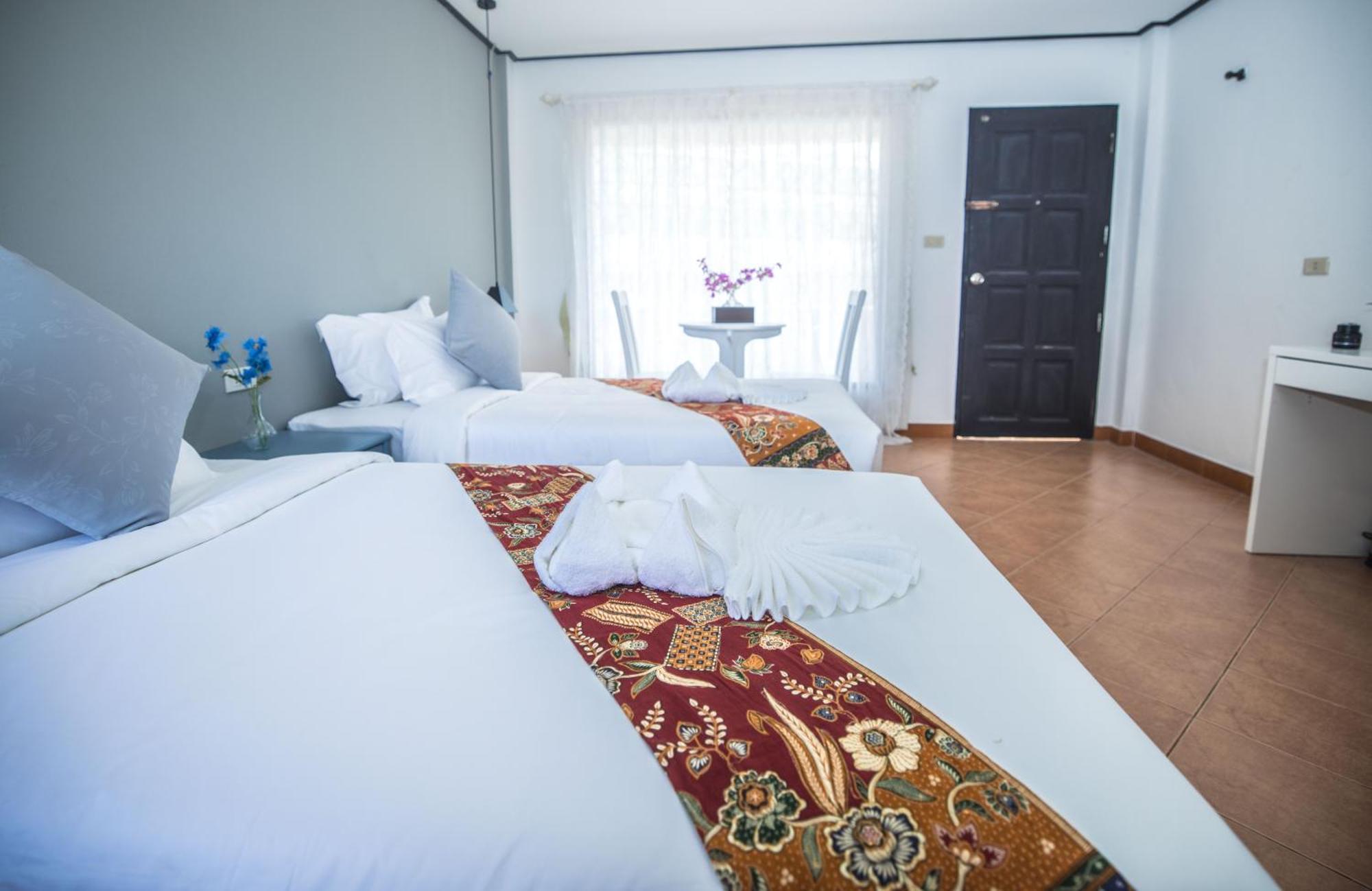 Blue Carina Hotel Phuket Ngoại thất bức ảnh